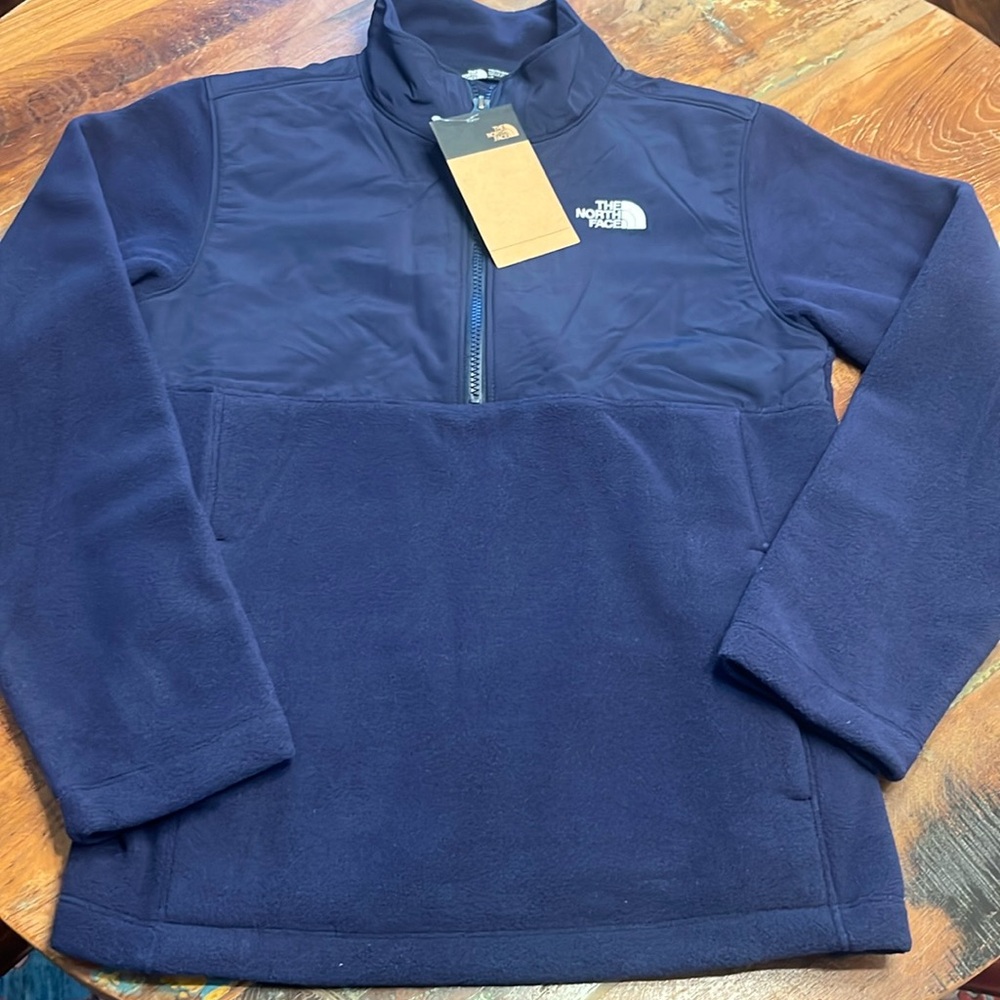 NWT North Face Tundra Youth Pullover
